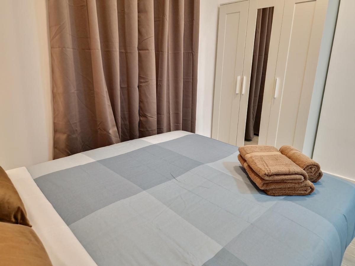 Apartamentos Bielsa 'Madrid Rio' Exterior photo